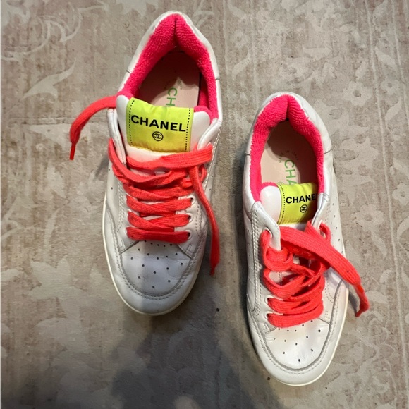 Chanel neon sneakers! Sz 38.5 - Picture 2 of 15